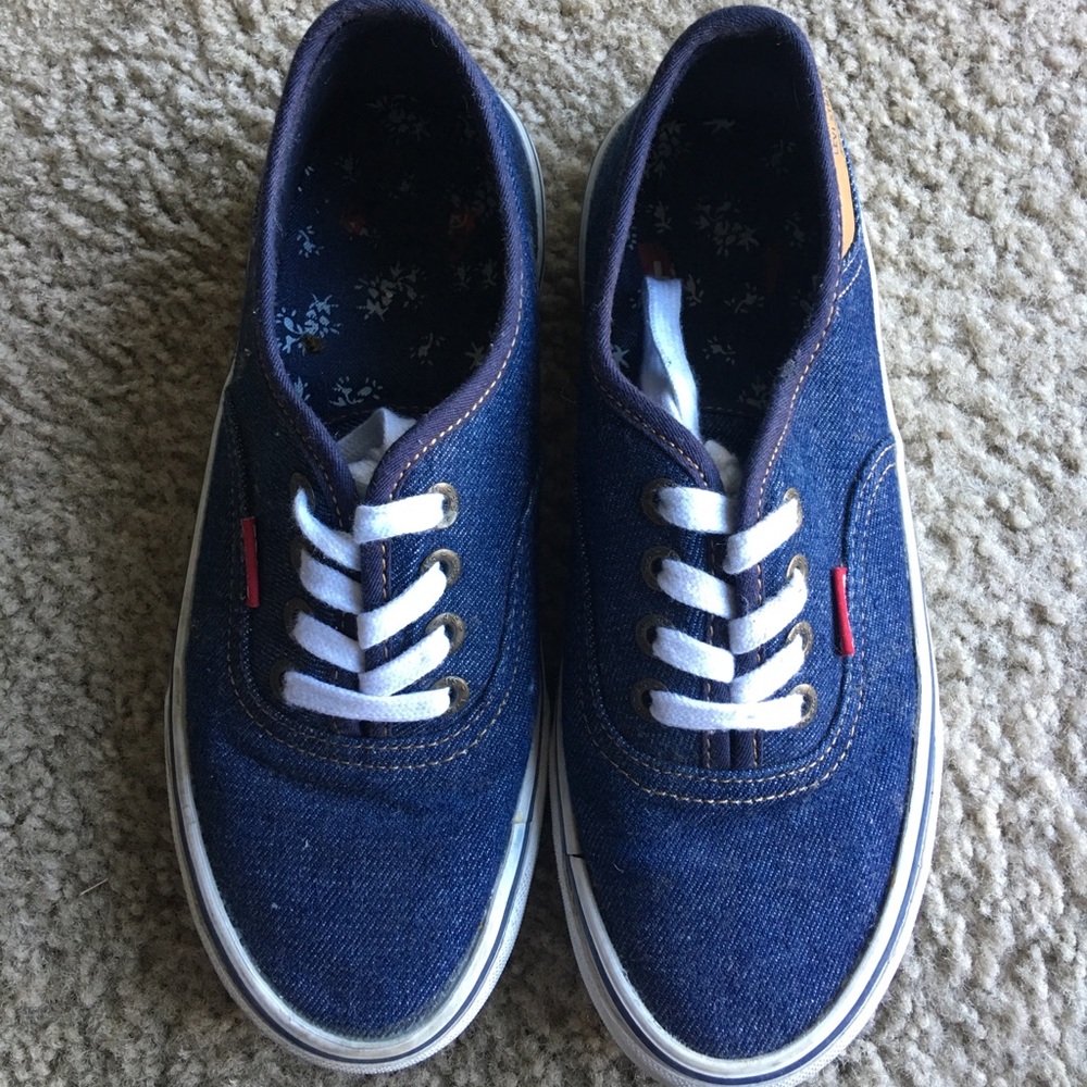 levi’s shoes